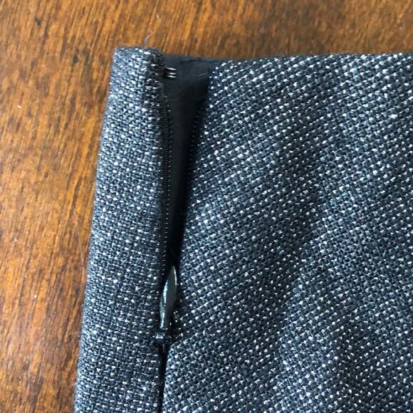 Express | Metallic Mini Skirt Size 6 - Picture 4 of 8